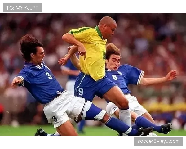 马尔蒂尼亲述职业生涯关键战役，传奇诞生之路引人瞩目