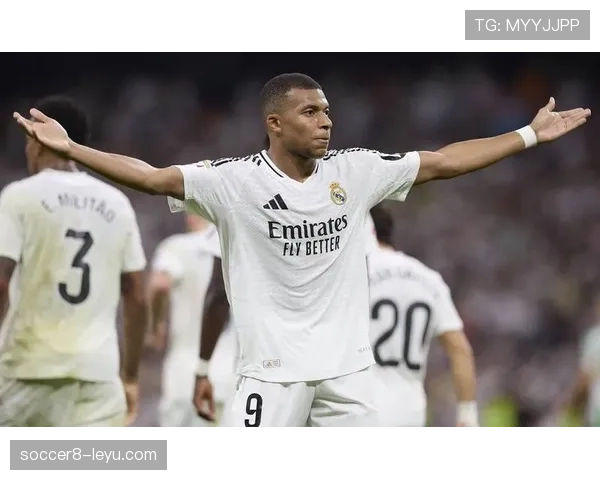 皇马展现强大整体实力,新赛季剑指再创辉煌 皇马展现强大整体实力,新赛季剑指再创辉煌