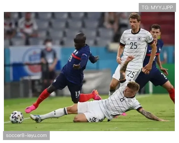 坎特持续发挥关键作用，助球队在重要战役中保持强势表现