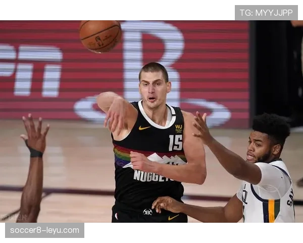 斯通斯强势表现力证自己是球队顶梁柱与未来希望